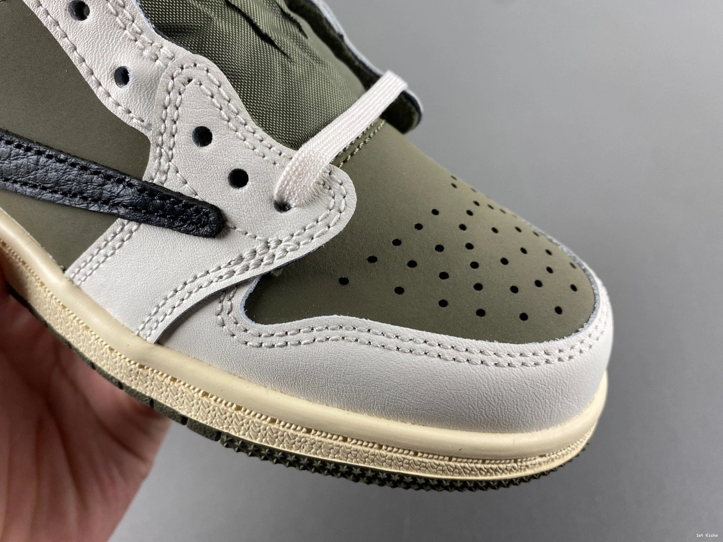 Medium Low Olive DO5442-200 Jordan  Retro OG Scott 1 Travis (PS) SP 0415